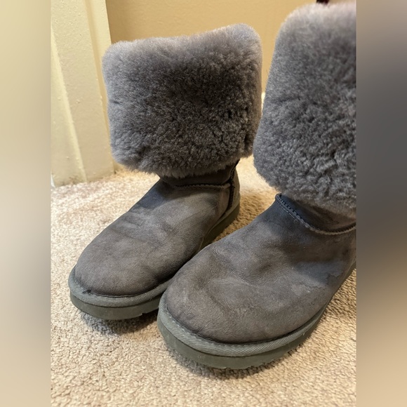 UGG Bailey Button Triplet II Boot - size 8 - FOLDABLE multiple ways to wear! - Picture 10 of 13